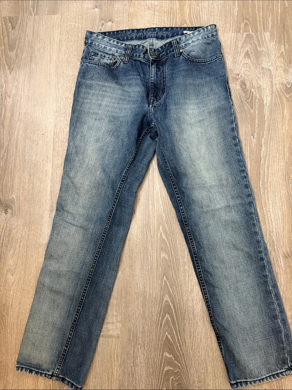 Calvin Klein Men's Light Wash Straight Jeans